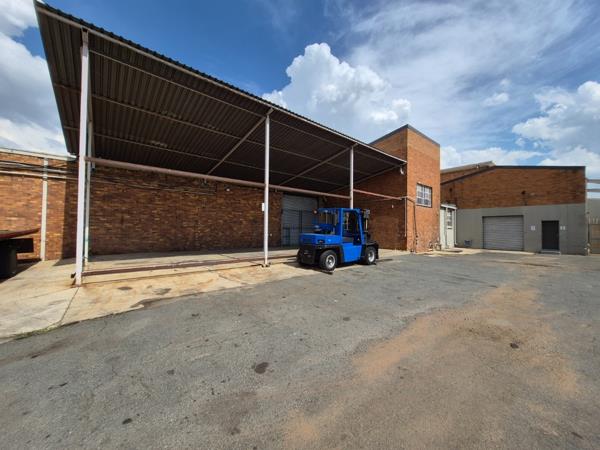 1 582  m² Industrial space