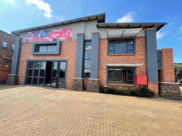 380  m² Industrial space