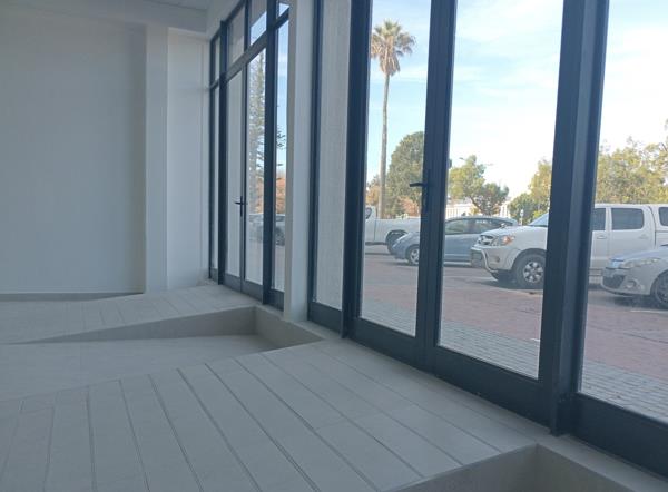 315  m² Commercial space