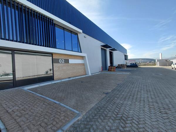 435  m² Commercial space