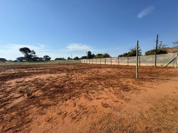 2 498 m² Land