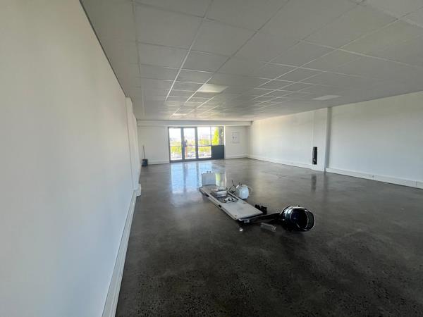 92 m² Commercial space