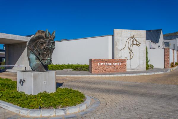 629 m² Land