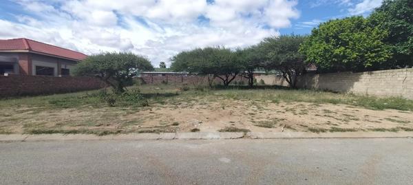 931 m² Land