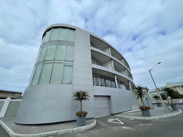 839  m² Commercial space