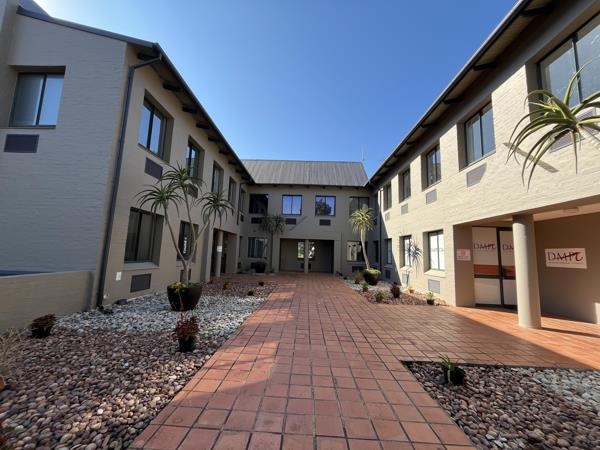 300  m² Commercial space