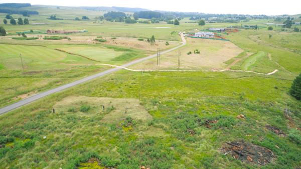1 756 m² Land