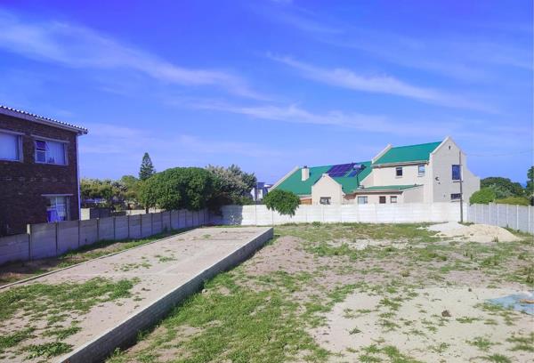 798 m² Land