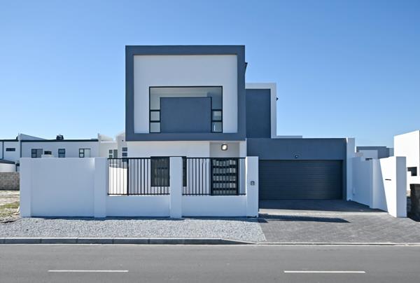 5 Bedroom House