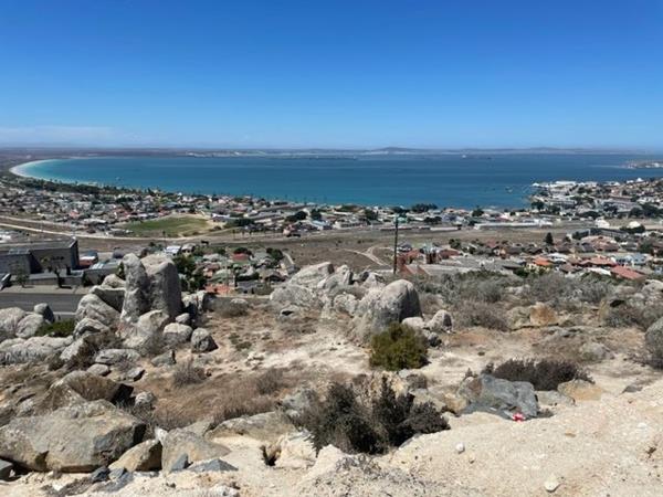 788 m² Land