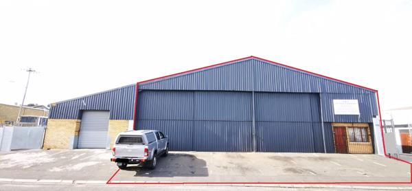 415  m² Industrial space