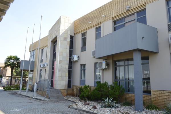 1 282  m² Industrial space