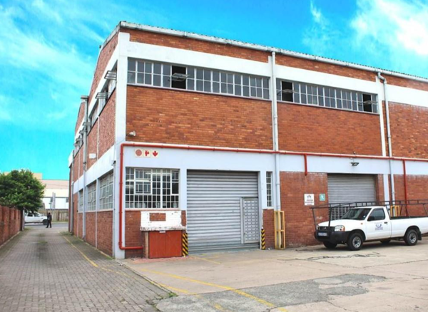 426  m² Industrial space