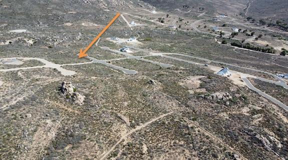 307 m² Land