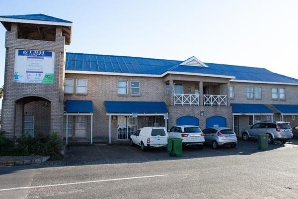 205  m² Commercial space