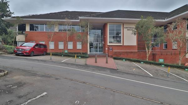 251  m² Commercial space