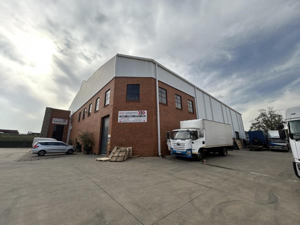 2 250  m² Industrial space