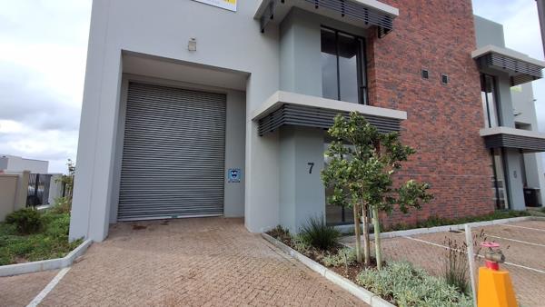 210 m² Industrial space