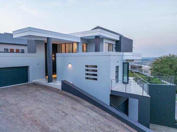 5 Bedroom House