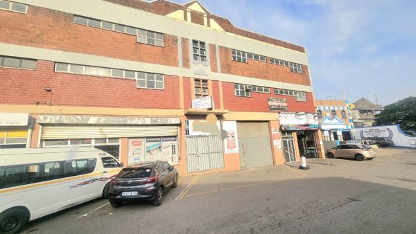 65  m² Retail Space