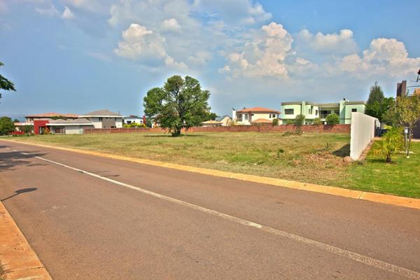 928 m² Land