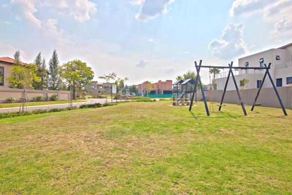 947 m² Land