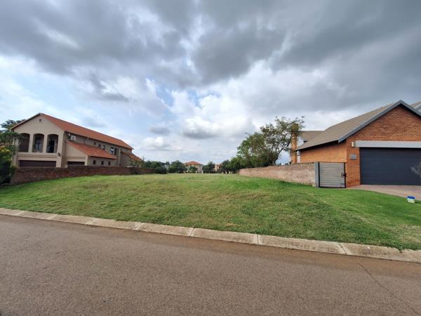 947 m² Land