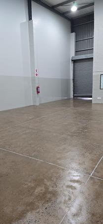 385  m² Industrial space