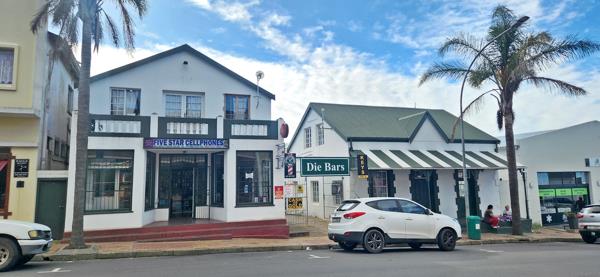 775 m² Commercial space