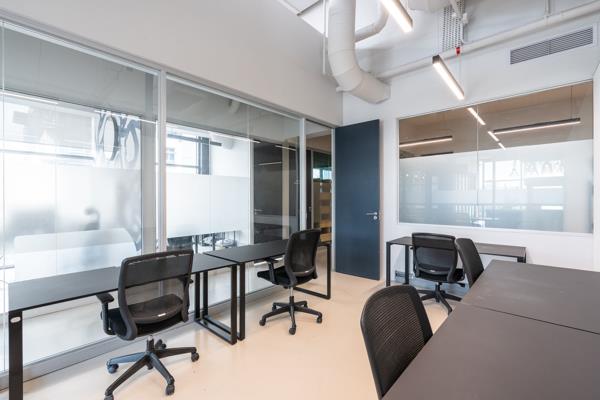 28  m² Office Space