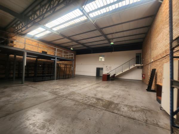 555 m² Commercial space