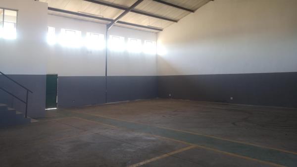 250  m² Commercial space