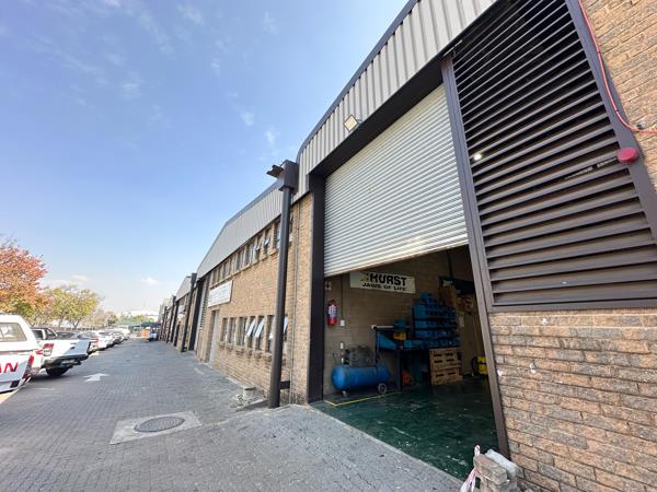 331  m² Industrial space