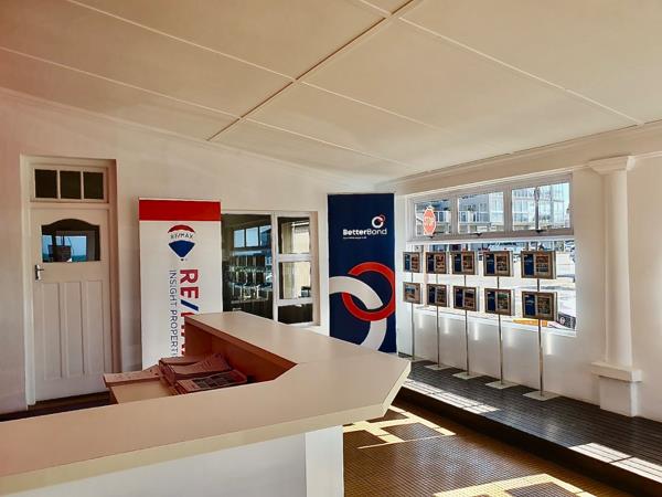 307  m² Commercial space