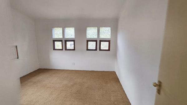 250 m² Office Space