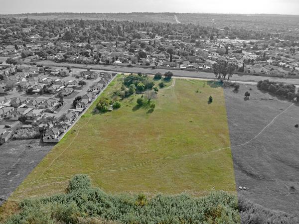 2.9 ha Land