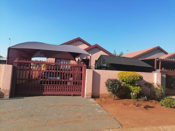 2 Bedroom House