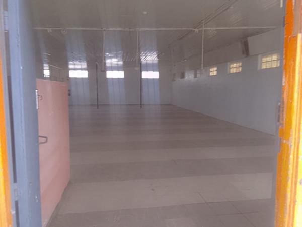 271  m² Commercial space
