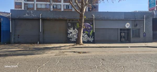 2 000  m² Industrial space