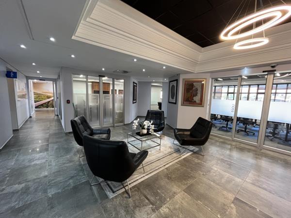 1 795.2  m² Commercial space