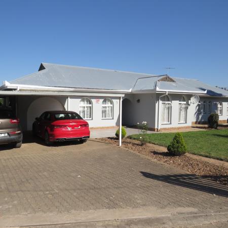5 Bedroom House