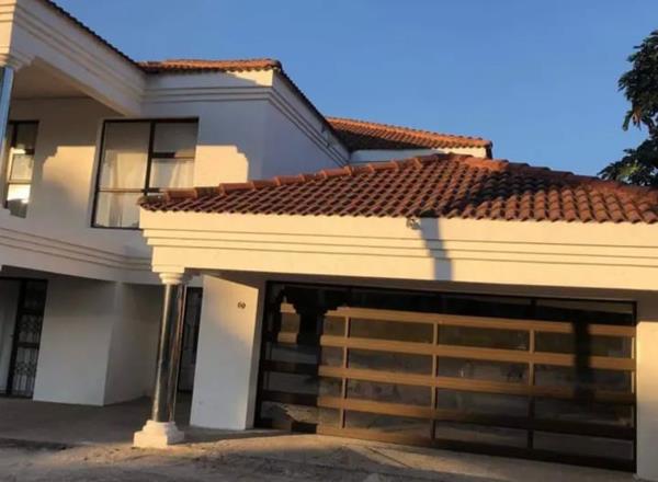 6 Bedroom House