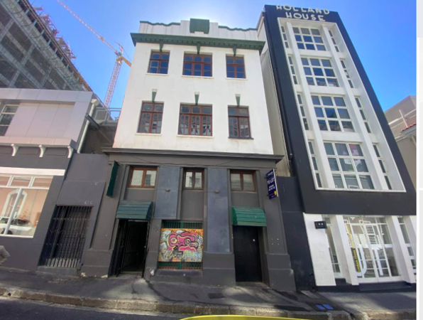 389  m² Commercial space