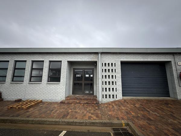 153  m² Commercial space