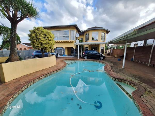 7 Bedroom House