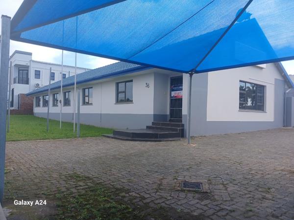 76  m² Commercial space