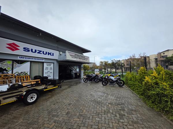 332  m² Commercial space