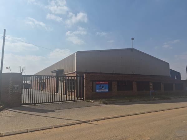 1 300 m² Industrial space