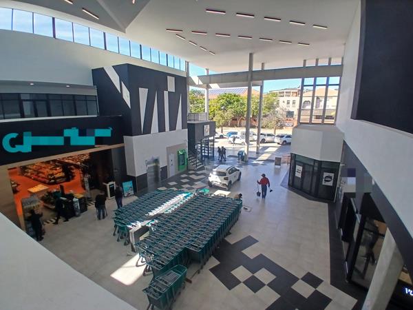 215 m² Commercial space