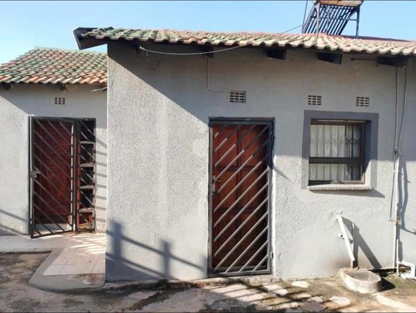 2 Bedroom House